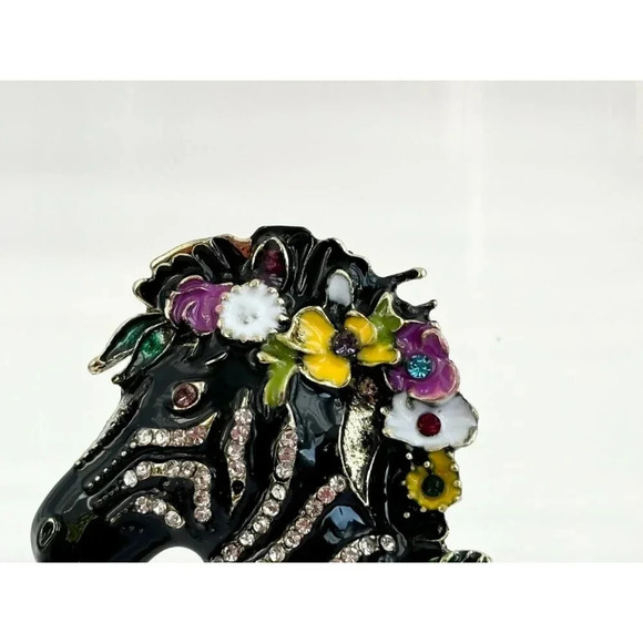 Mint Black Enamel Gold Toned Rhinestone Floral Vintage Horse Vintage Brooch - Picture 4 of 10
